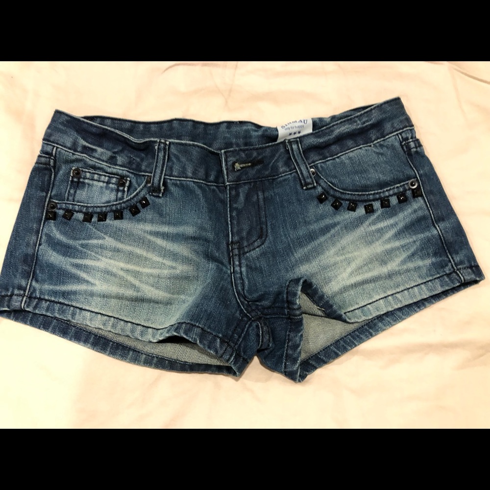 Jean shorts with studded accent